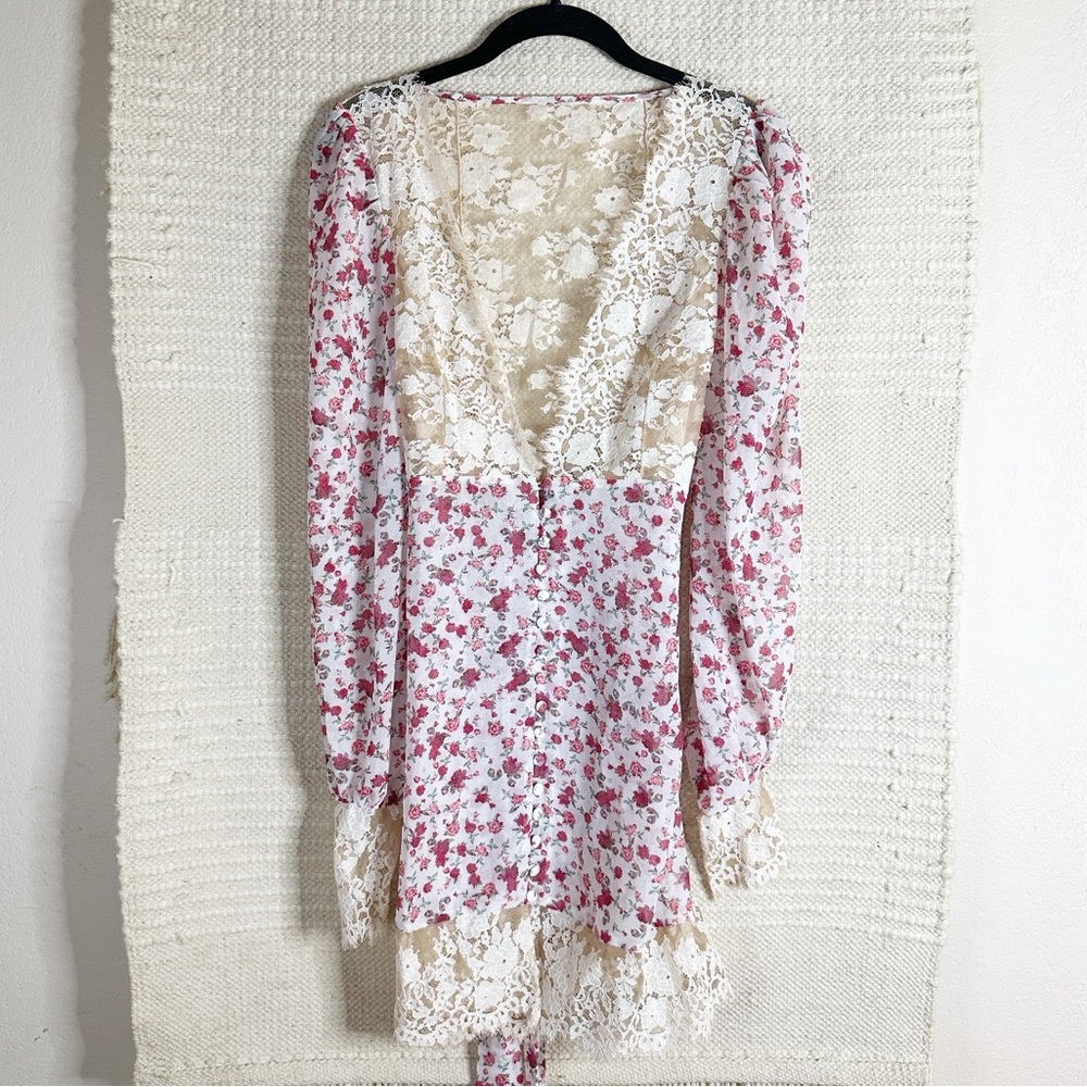 FOR LOVE & LEMONS white and pink rosebud Melrose lace tie waist robe S